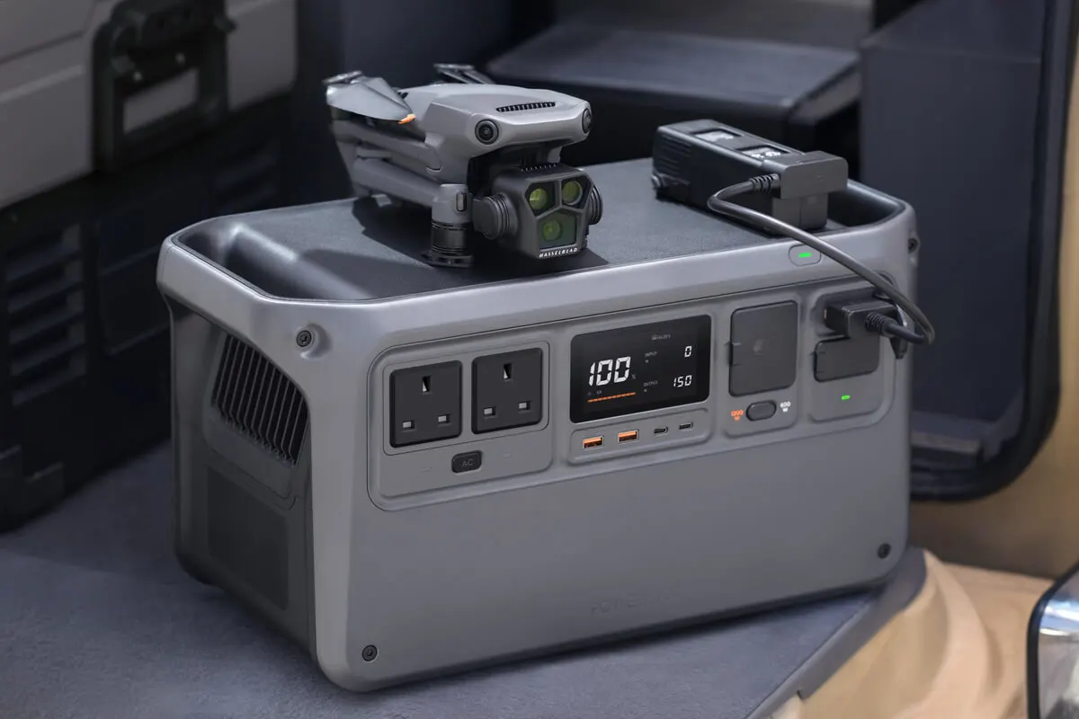 کابل شارژ سریع DJI Power SDC پهپادهای سری DJI Mavic 3 1 خرید کابل شارژ DJI Power SDC برای DJI Mavic 3 | دامزیک
